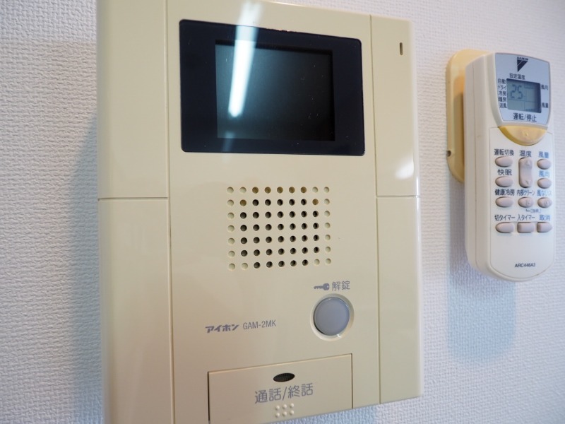 セキュリティ　モニター付のインターホン　※別部屋参考