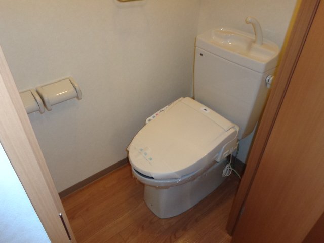 ウィングステラ湘南のトイレ写真