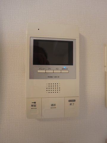 セキュリティ　モニター付きインターホンで急な来客でも確認でき、安心です！