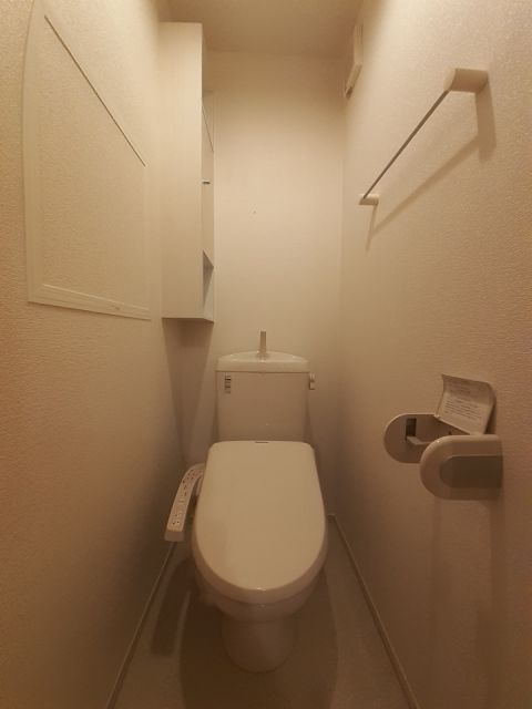 ラ ルミエールBのトイレ写真