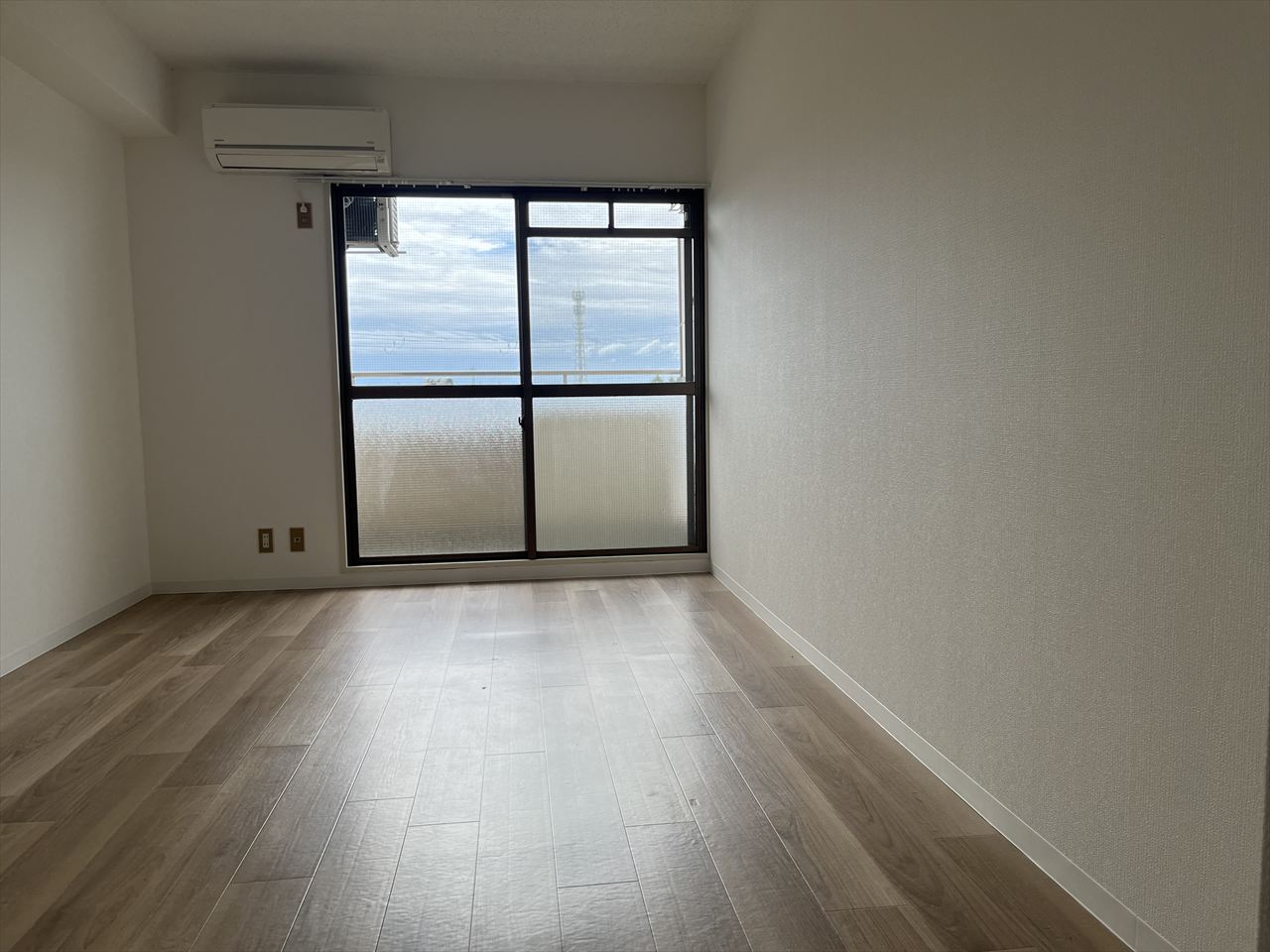 伸栄マンションの内装写真