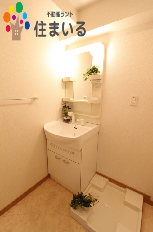 洗面設備　※写真は同型タイプとなります