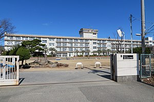 小学校　宝塚市立長尾南小学校（小学校）まで168m