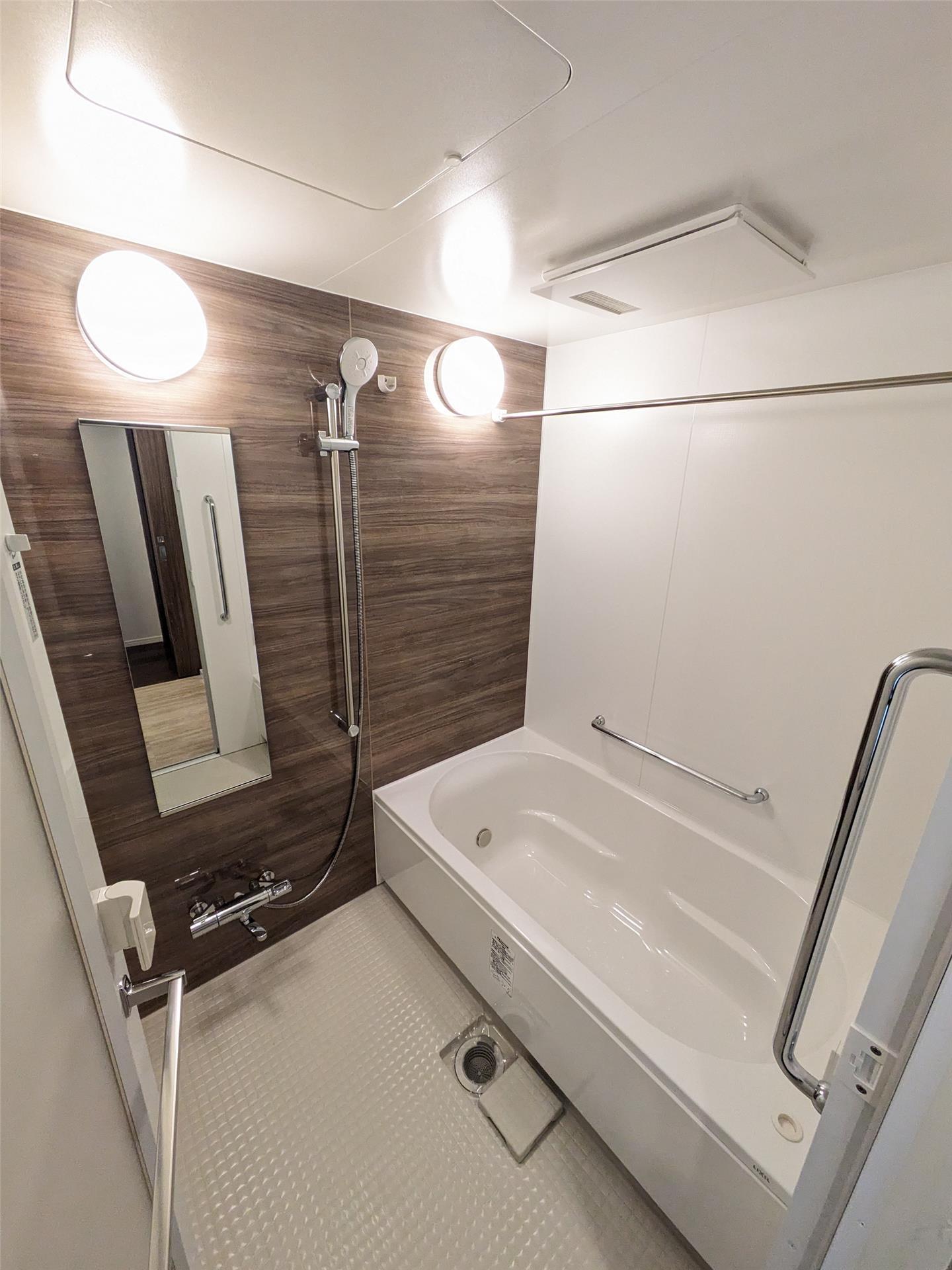 バス・シャワールーム