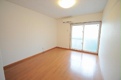 居室・リビング　設備・仕様は号室により異なる為、現状を優先致します。