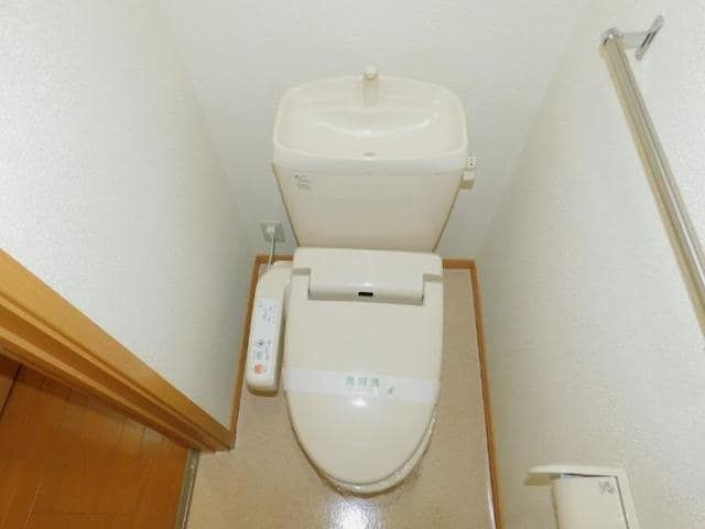 【さくら市蒲須坂のアパートのトイレ】
