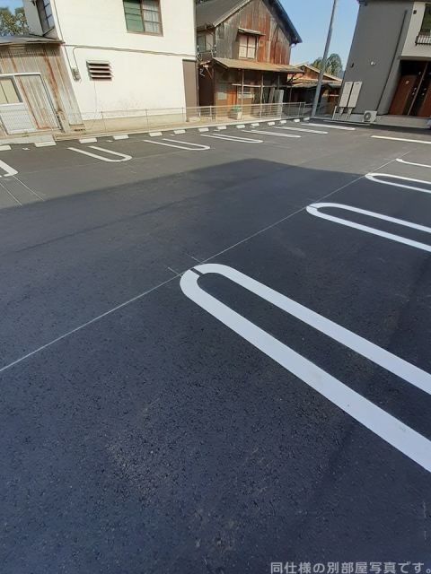 【シードリング　ヒル　２ＧIIIの駐車場】