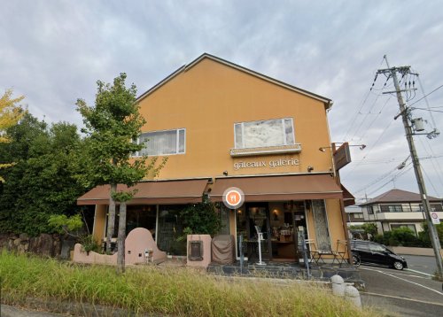 【木津川市相楽のマンションの飲食店】