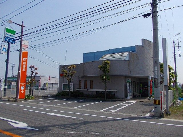 【西条市新田のアパートの郵便局】