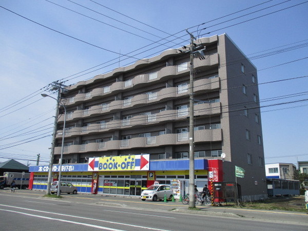 旭川市豊岡四条のマンションの建物外観