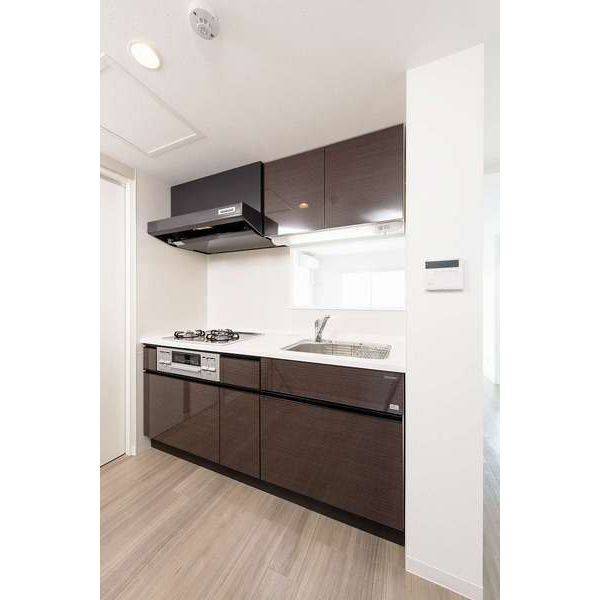 キッチン　人気の対面システムキッチンタイプです！