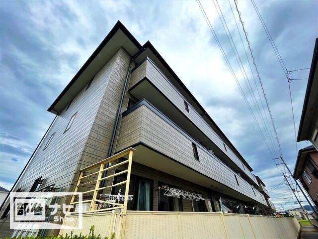 【Fo.トロワ木太Ａの建物外観】