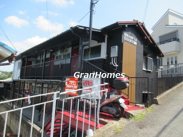 GRANPIA　COURT塩屋の建物外観