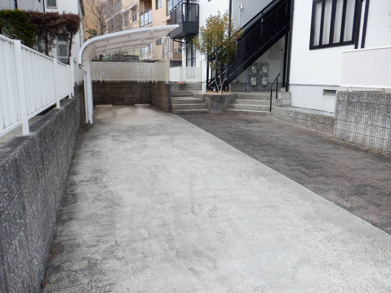 阪急今津線 逆瀬川駅 徒歩16分 2階建 築31年の外観写真