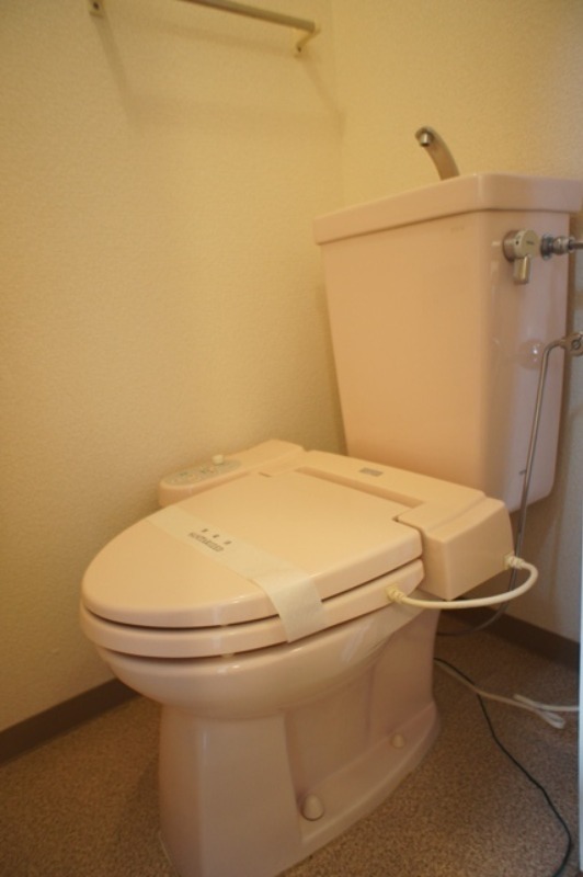 トイレ　図面と現状に相違がある場合には現状を優先