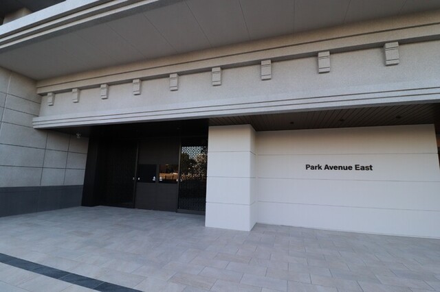 エントランス　エントランス