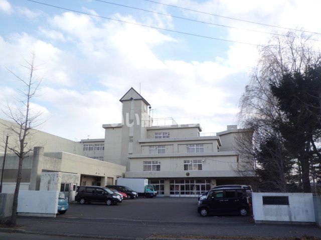 中学校　米里中学校（中学校）まで1026m