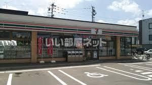 コンビニ　セブンイレブン　札幌インター（コンビニ）まで557m