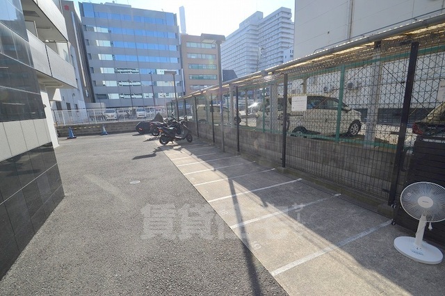 その他　バイク置場