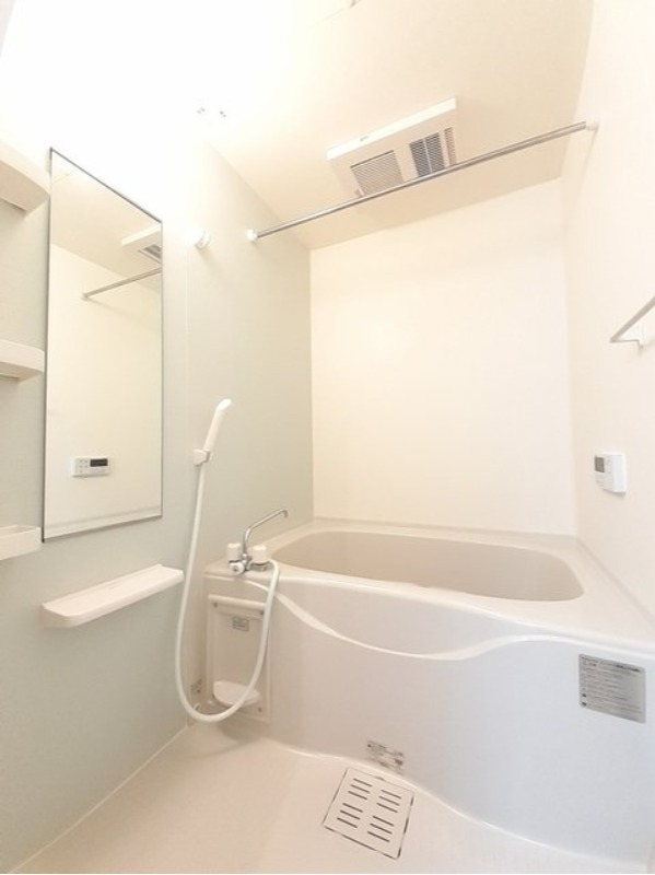 バス・シャワールーム　図面と現状に相違がある場合には現状を優先