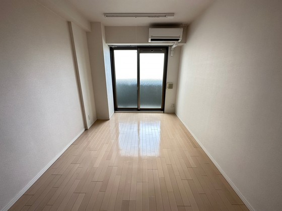 居室・リビング　※別部屋の写真です