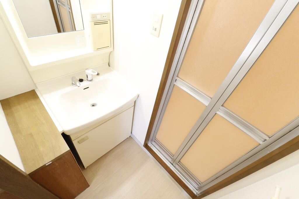 洗面設備　独立洗面台です♪