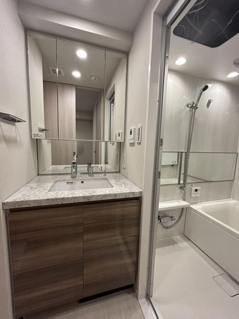 洗面設備　洗面化粧台