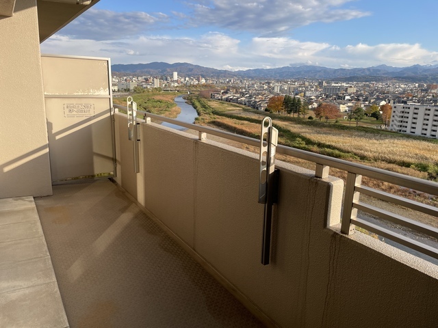 バルコニー　バルコニー