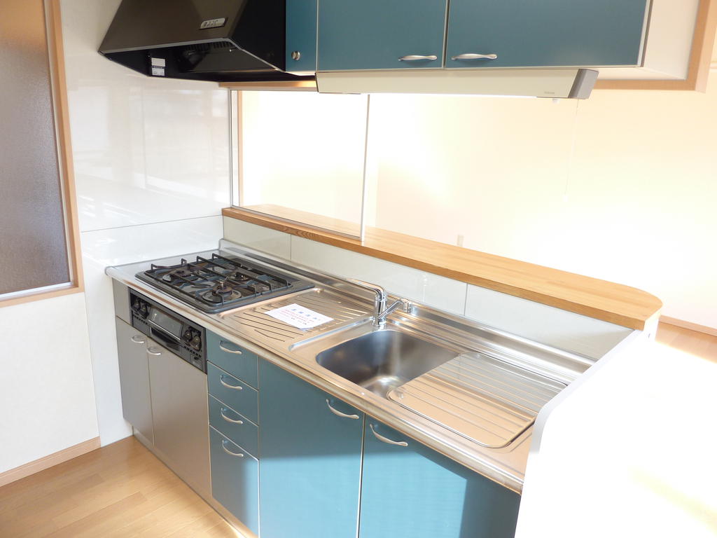 キッチン　３口コンロ付システムキッチン