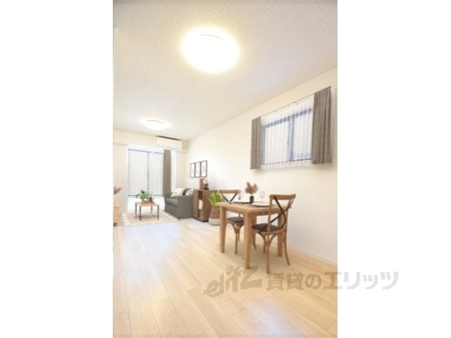 居室・リビング　同仕様