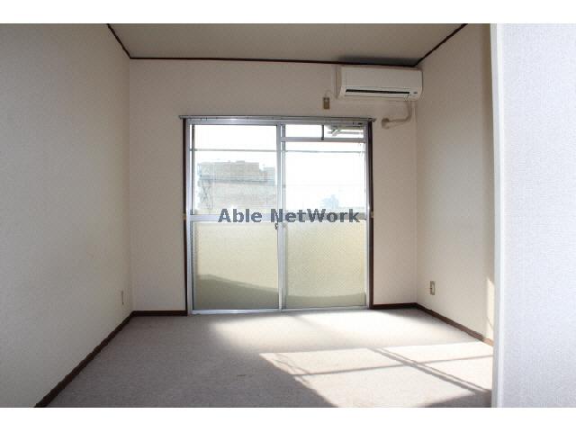 居室・リビング　402