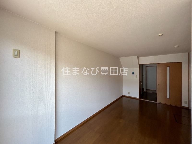 居室・リビング　同型別部屋写真