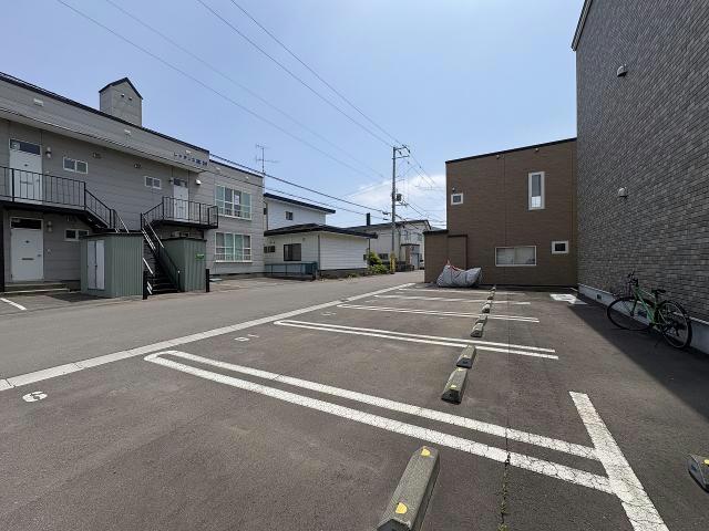 駐車場　駐車場