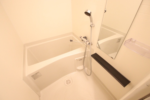 バス・シャワールーム　※別室の参考写真の為、現況優先です。