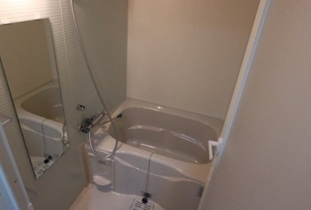 バス・シャワールーム　☆ゆったりくつろげるお風呂☆