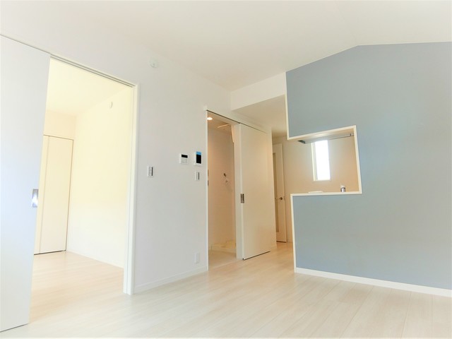 その他設備　室内エアコン付き♪