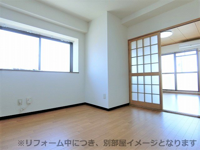 居室・リビング　※別部屋のイメージ写真です。