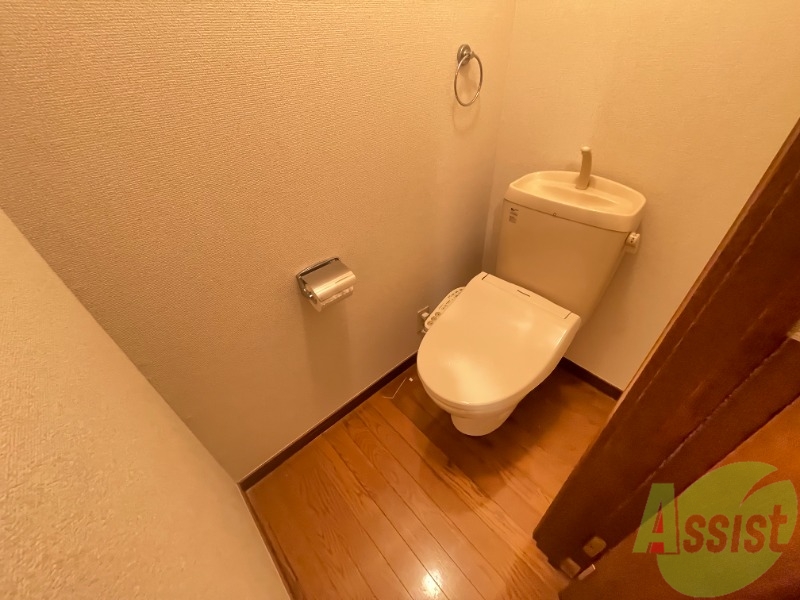 トイレ　トイレは清潔感があり安心して使用できそうです。