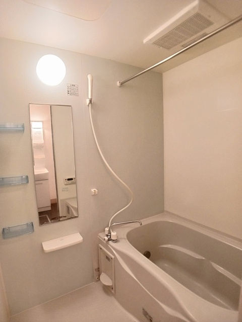 バス・シャワールーム　バス