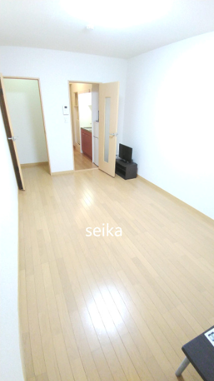 その他　1階はフローリング、2階以上はカーペットタイプとなります。