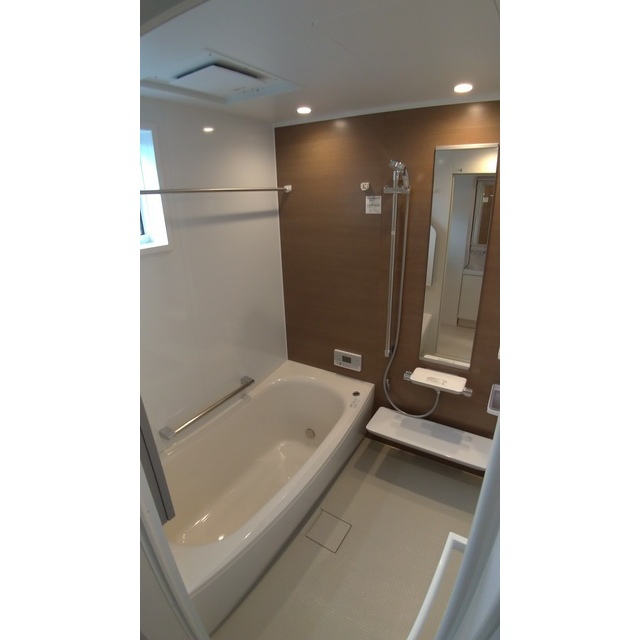 バス・シャワールーム　２階浴室