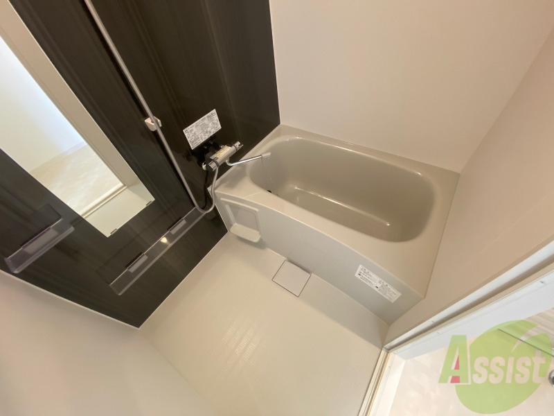 バス・シャワールーム　お風呂になります。一日の疲れを癒してくださいね。