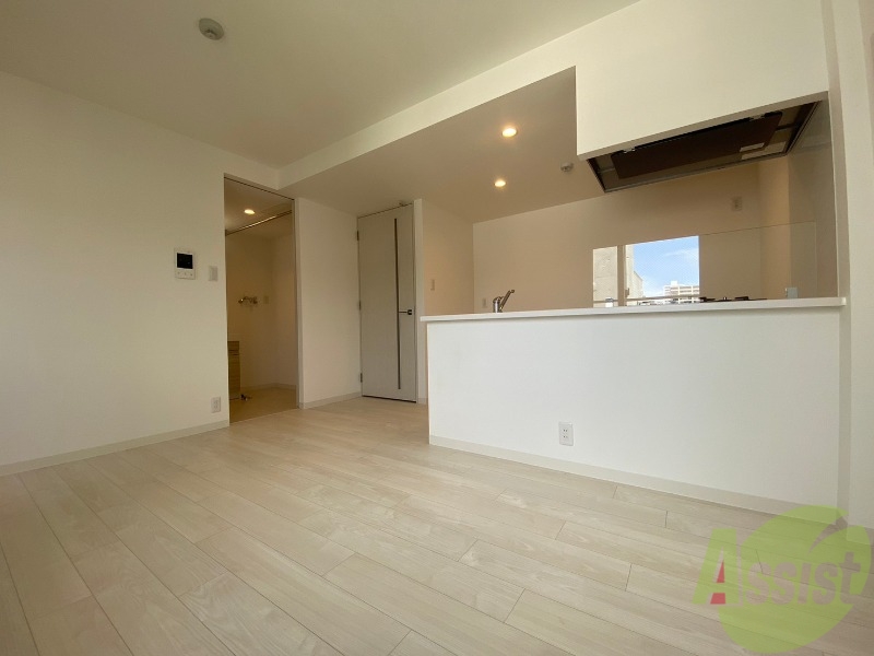 居室・リビング　広くてきれいなリビングです！快適に過ごせそうですね。