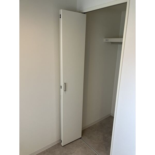 収納　※このお写真は同タイプの別の物件のお写真です。現状優先