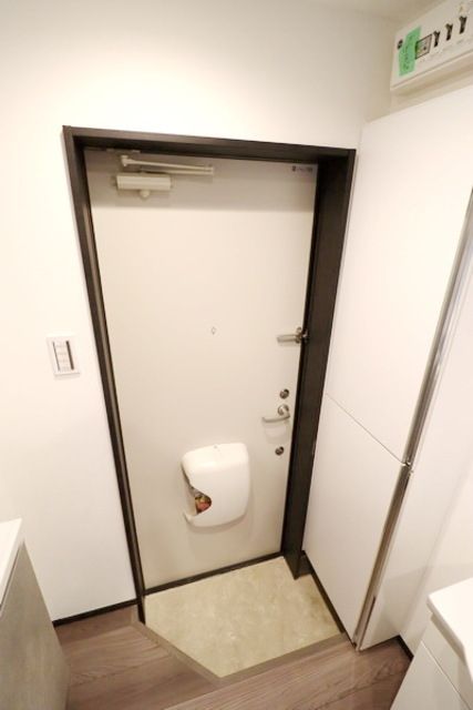 玄関　★白い綺麗な玄関です★