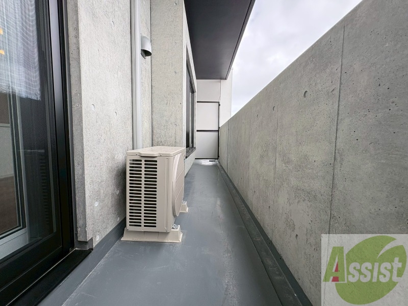 バルコニー　バルコニーです。洗濯物を干したり一息ついたりできますね！