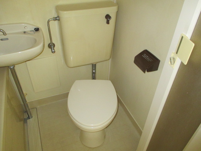 トイレ　ゆったりとした空間のトイレです