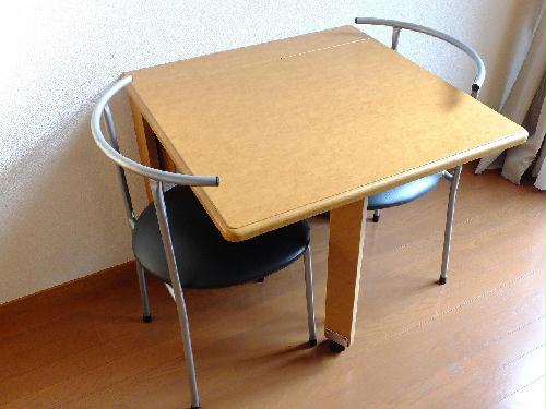 その他　机と椅子