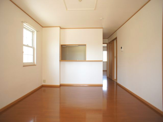 居室・リビング　快適に過ごせるエアコンが付いています♪