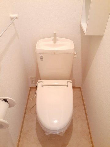 トイレ　トイレもきれいです